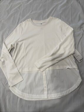 NWT Athleta White Crewneck Gallery Top— mixed media twofer style—Size Large